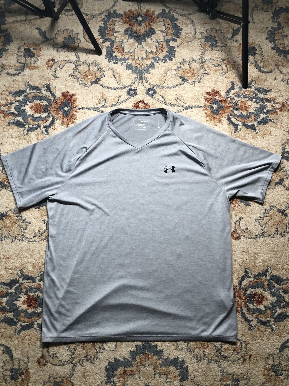 Under Armour Men's T-Shirt The Tech Tee V-Neck Short Sleeve Gray Size XXL